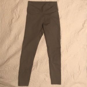 Fabletics Size Small Gray Ankle Leggings